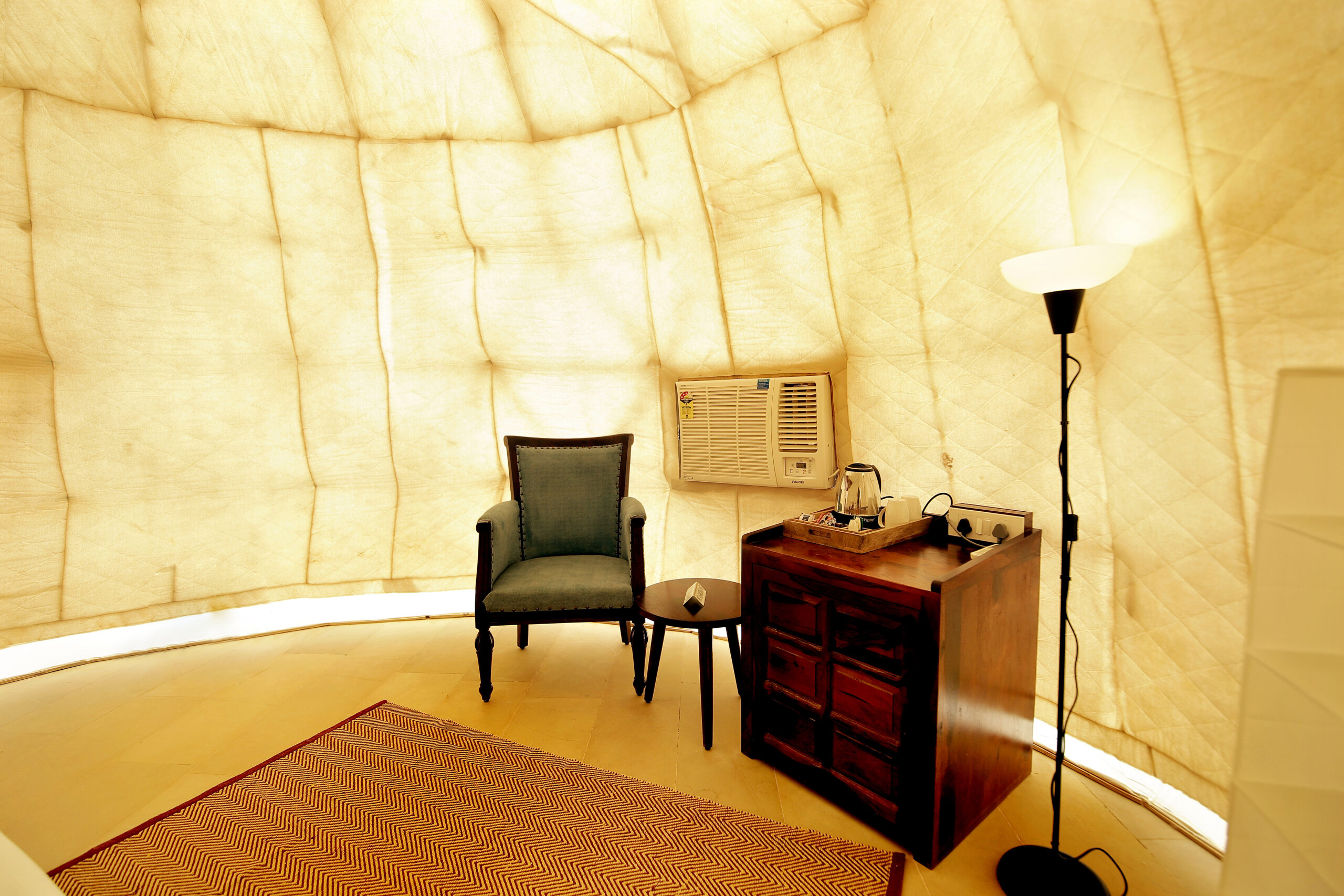 Chai_bar_ac_luxury_tent