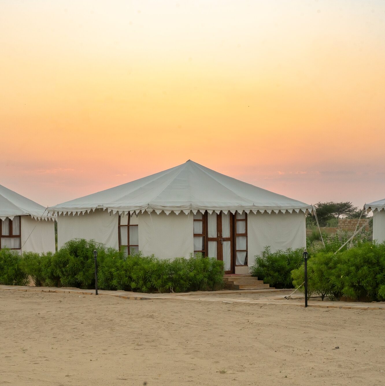 Caravan_tents